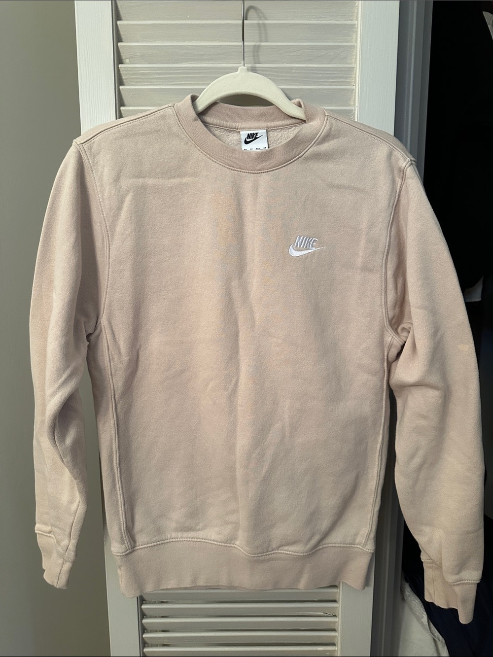 Nike beige crewneck sweater XS